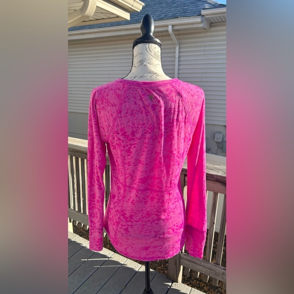 Tek Gear DryTek Fuscia Hot Pink Sheer Athletic Long Sleeve Shirt Women’s EUC!​​ - Picture 4 of 5